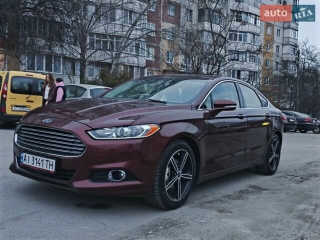 Красный Форд Фьюжн, объемом двигателя 2 л и пробегом 167 тыс. км за 11700 $, фото 1 на Automoto.ua