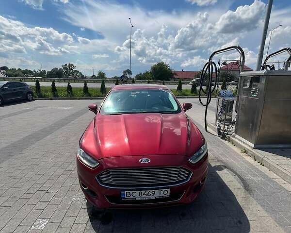 Красный Форд Фьюжн, объемом двигателя 2 л и пробегом 194 тыс. км за 11499 $, фото 1 на Automoto.ua