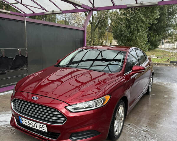 Красный Форд Фьюжн, объемом двигателя 1.5 л и пробегом 140 тыс. км за 9700 $, фото 1 на Automoto.ua