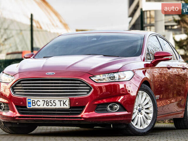 Красный Форд Фьюжн, объемом двигателя 2 л и пробегом 94 тыс. км за 14900 $, фото 1 на Automoto.ua