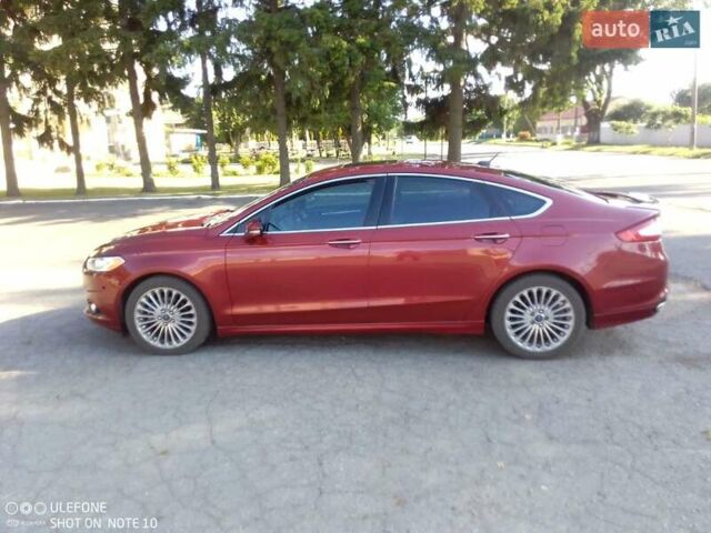 Красный Форд Фьюжн, объемом двигателя 2 л и пробегом 161 тыс. км за 12000 $, фото 1 на Automoto.ua