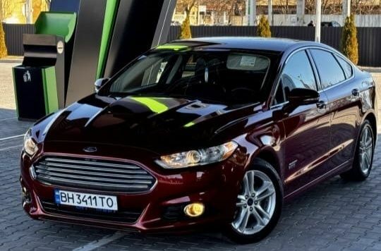 Форд Фьюжен 2015 у Одесі на Automoto.ua Червоний Форд Фьюжен, об'ємом двигуна 2 л та пробігом 200 тис. км за 11800 $, фото 1 на Automoto.ua