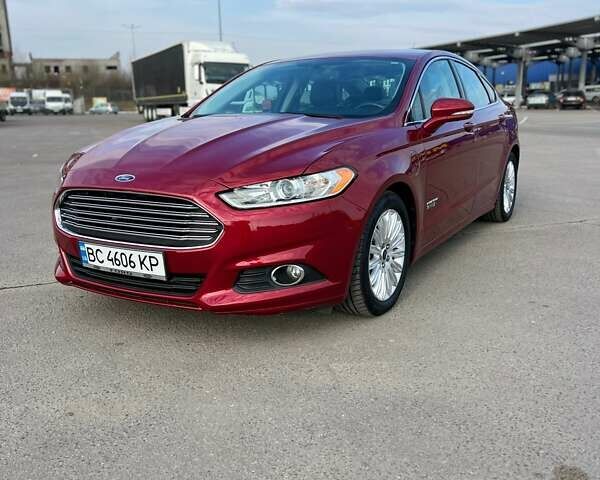 Красный Форд Фьюжн, объемом двигателя 2 л и пробегом 132 тыс. км за 12999 $, фото 1 на Automoto.ua