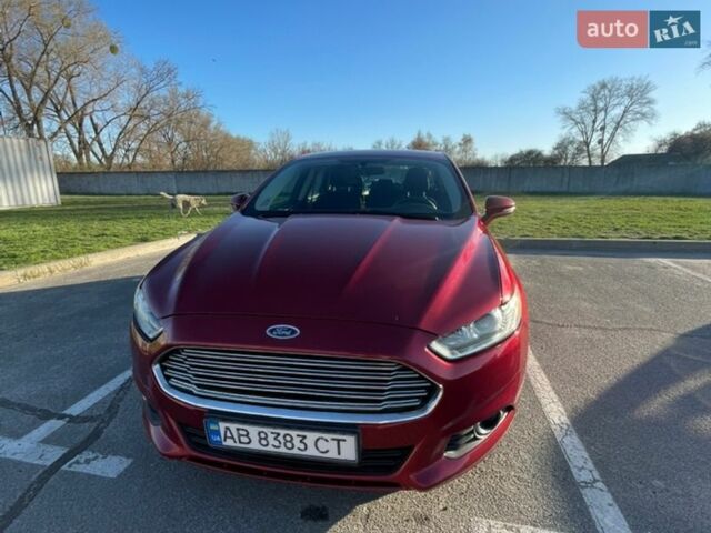 Червоний Форд Фьюжен, об'ємом двигуна 2.5 л та пробігом 195 тис. км за 9450 $, фото 1 на Automoto.ua