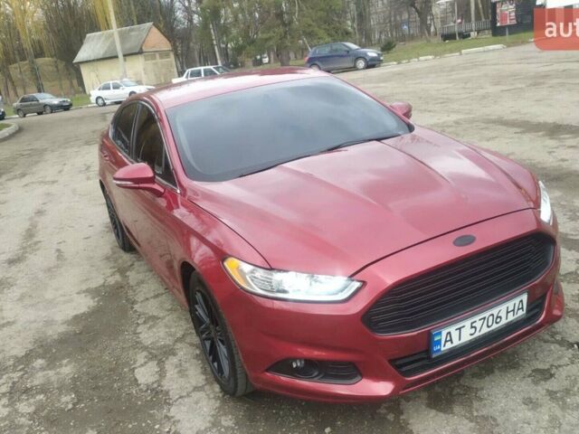 Червоний Форд Фьюжен, об'ємом двигуна 2 л та пробігом 124 тис. км за 11600 $, фото 1 на Automoto.ua
