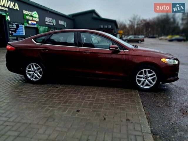 Красный Форд Фьюжн, объемом двигателя 2.5 л и пробегом 192 тыс. км за 8600 $, фото 1 на Automoto.ua