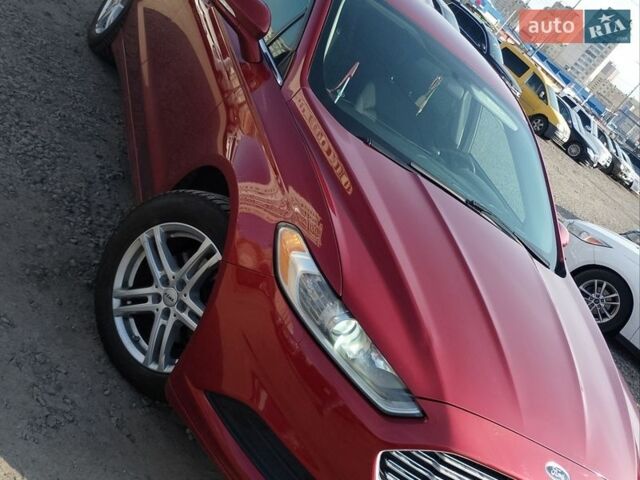 Красный Форд Фьюжн, объемом двигателя 2.5 л и пробегом 262 тыс. км за 7399 $, фото 1 на Automoto.ua