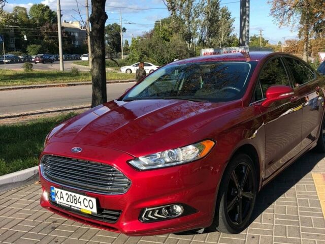 Червоний Форд Фьюжен, об'ємом двигуна 2 л та пробігом 230 тис. км за 9500 $, фото 1 на Automoto.ua