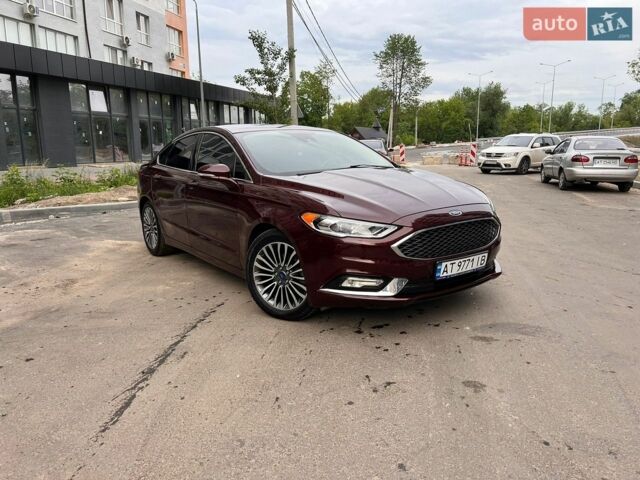 Красный Форд Фьюжн, объемом двигателя 2 л и пробегом 151 тыс. км за 12500 $, фото 1 на Automoto.ua