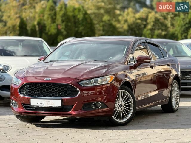 Красный Форд Фьюжн, объемом двигателя 2 л и пробегом 198 тыс. км за 8900 $, фото 1 на Automoto.ua