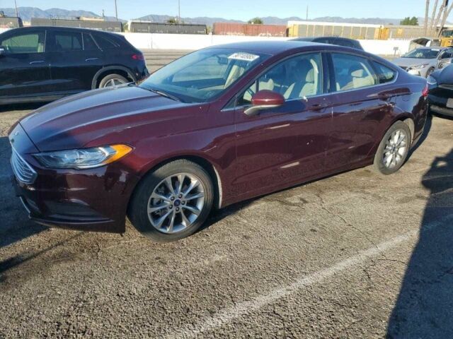 Красный Форд Фьюжн, объемом двигателя 0 л и пробегом 152 тыс. км за 2400 $, фото 1 на Automoto.ua