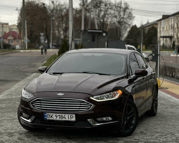 Червоний Форд Фьюжен, об'ємом двигуна 2 л та пробігом 120 тис. км за 11500 $, фото 1 на Automoto.ua