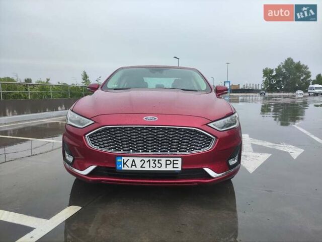Форд Фьюжн 2018 в Киеве на Automoto.ua Красный Форд Фьюжн, объемом двигателя 2 л и пробегом 23 тыс. км за 24000 $, фото 1 на Automoto.ua