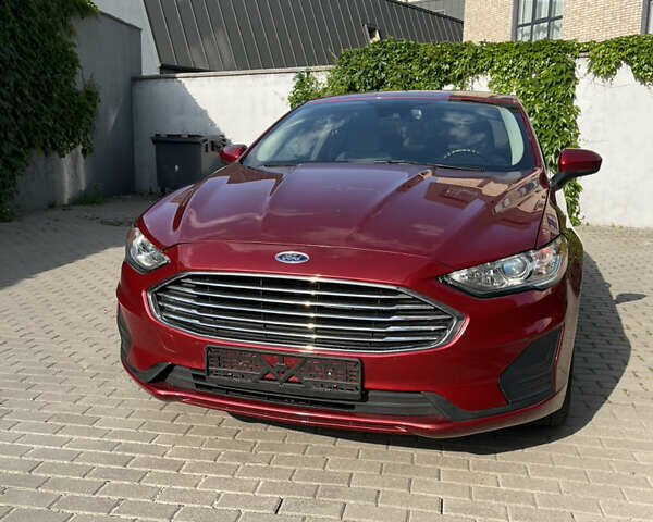 Форд Фьюжен 2019 у Рівному на Automoto.ua Червоний Форд Фьюжен, об'ємом двигуна 1.5 л та пробігом 86 тис. км за 14699 $, фото 1 на Automoto.ua