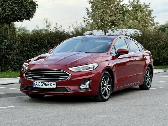 Красный Форд Фьюжн, объемом двигателя 2.5 л и пробегом 140 тыс. км за 11900 $, фото 1 на Automoto.ua