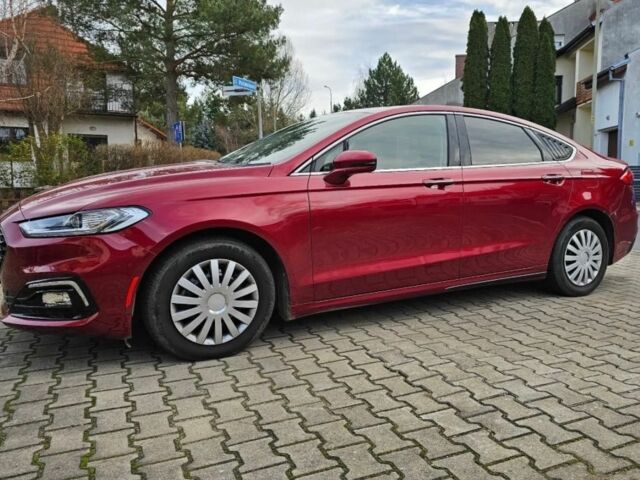 Красный Форд Фьюжн, объемом двигателя 2 л и пробегом 125 тыс. км за 8000 $, фото 1 на Automoto.ua