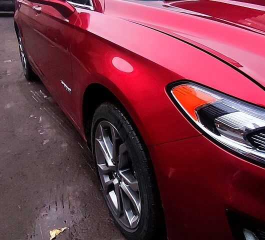 Червоний Форд Фьюжен, об'ємом двигуна 2 л та пробігом 65 тис. км за 19000 $, фото 1 на Automoto.ua
