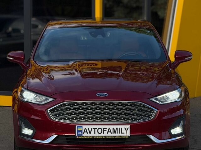 Червоний Форд Фьюжен, об'ємом двигуна 2 л та пробігом 206 тис. км за 12999 $, фото 1 на Automoto.ua