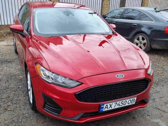 Красный Форд Фьюжн, объемом двигателя 1.5 л и пробегом 124 тыс. км за 12500 $, фото 1 на Automoto.ua