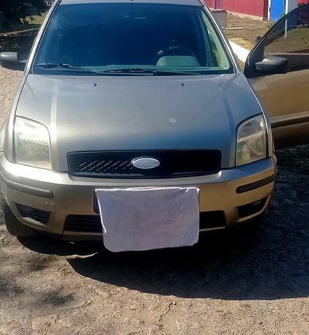 Форд Фьюжен, об'ємом двигуна 1.4 л та пробігом 265 тис. км за 4200 $, фото 1 на Automoto.ua