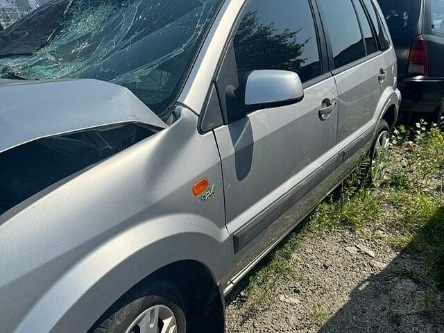 Форд Фьюжен, об'ємом двигуна 1.6 л та пробігом 100 тис. км за 1800 $, фото 1 на Automoto.ua