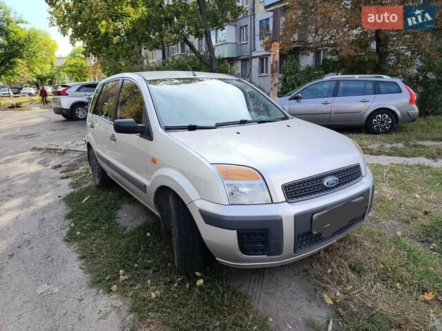 Форд Фьюжен, об'ємом двигуна 1.4 л та пробігом 94 тис. км за 4800 $, фото 1 на Automoto.ua