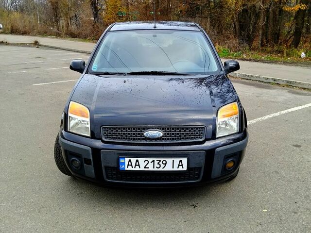 Форд Фьюжн, объемом двигателя 1.3 л и пробегом 77 тыс. км за 3999 $, фото 1 на Automoto.ua
