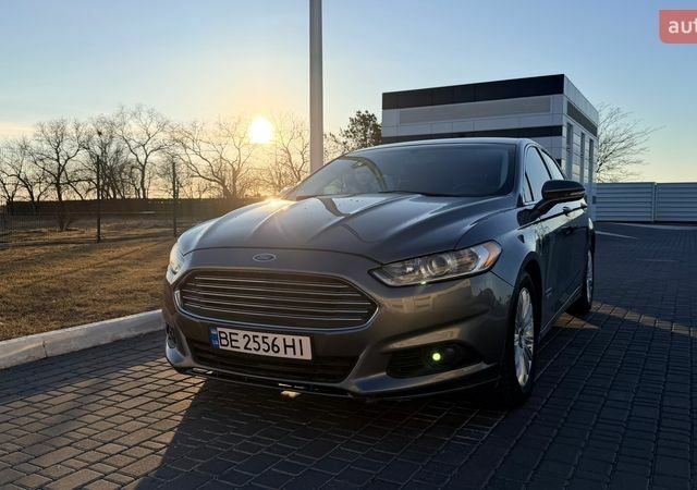 Форд Фьюжен, об'ємом двигуна 2 л та пробігом 239 тис. км за 11000 $, фото 1 на Automoto.ua