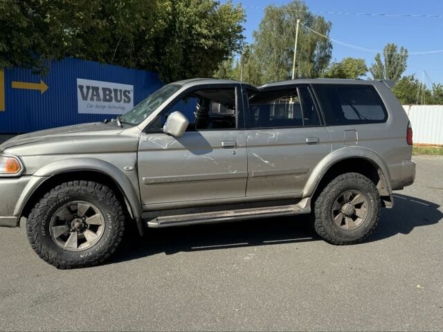 Форд Фьюжн, объемом двигателя 2.5 л и пробегом 260 тыс. км за 9650 $, фото 1 на Automoto.ua