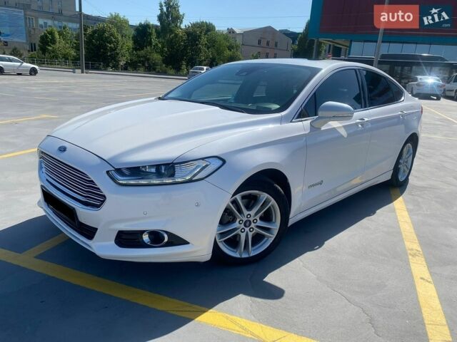 Форд Фьюжен, об'ємом двигуна 2 л та пробігом 215 тис. км за 11500 $, фото 1 на Automoto.ua