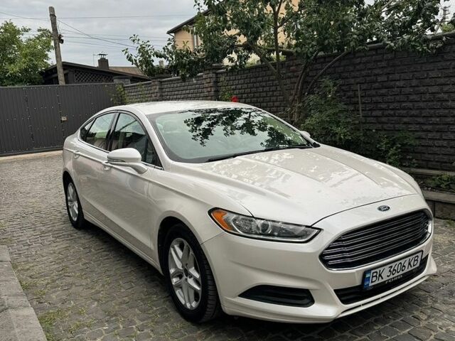 Форд Фьюжн, объемом двигателя 1.5 л и пробегом 200 тыс. км за 9600 $, фото 1 на Automoto.ua