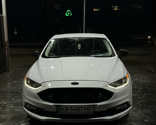 Форд Фьюжн, объемом двигателя 2 л и пробегом 96 тыс. км за 15599 $, фото 1 на Automoto.ua