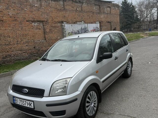 Серый Форд Фьюжн, объемом двигателя 1.4 л и пробегом 210 тыс. км за 3300 $, фото 1 на Automoto.ua