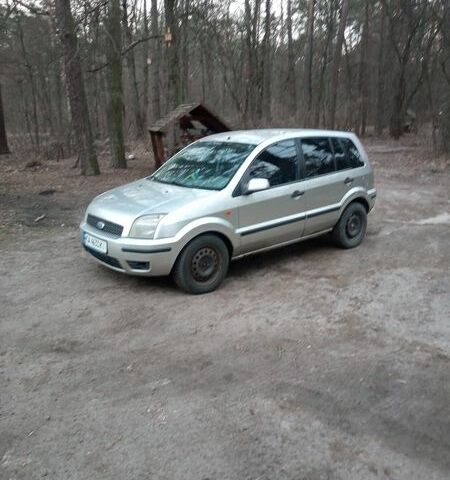 Серый Форд Фьюжн, объемом двигателя 1.39 л и пробегом 271 тыс. км за 3600 $, фото 1 на Automoto.ua