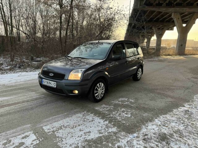 Серый Форд Фьюжн, объемом двигателя 1.4 л и пробегом 220 тыс. км за 4000 $, фото 1 на Automoto.ua