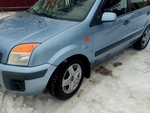 Серый Форд Фьюжн, объемом двигателя 1.4 л и пробегом 1480 тыс. км за 3700 $, фото 1 на Automoto.ua