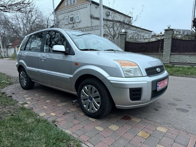 Сірий Форд Фьюжен, об'ємом двигуна 1.4 л та пробігом 173 тис. км за 5500 $, фото 1 на Automoto.ua