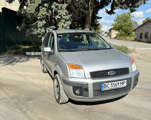 Сірий Форд Фьюжен, об'ємом двигуна 1.4 л та пробігом 190 тис. км за 4900 $, фото 1 на Automoto.ua