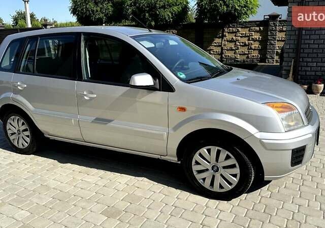 Серый Форд Фьюжн, объемом двигателя 1.4 л и пробегом 170 тыс. км за 5100 $, фото 1 на Automoto.ua