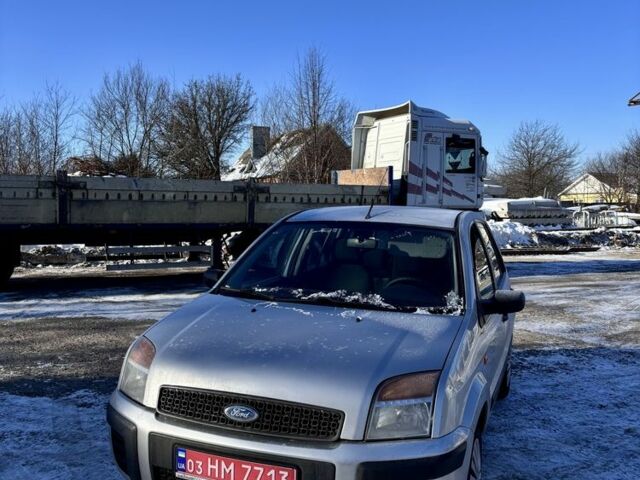 Серый Форд Фьюжн, объемом двигателя 1.4 л и пробегом 236 тыс. км за 4200 $, фото 1 на Automoto.ua