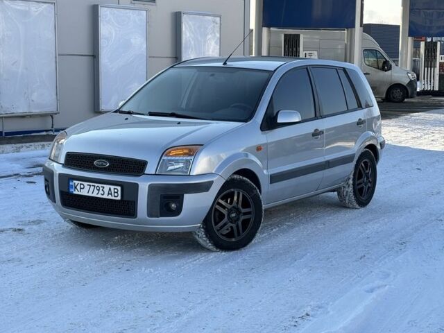 Сірий Форд Фьюжен, об'ємом двигуна 1.4 л та пробігом 202 тис. км за 4950 $, фото 1 на Automoto.ua