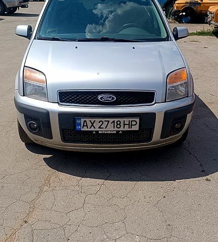 Сірий Форд Фьюжен, об'ємом двигуна 1.4 л та пробігом 265 тис. км за 4000 $, фото 1 на Automoto.ua