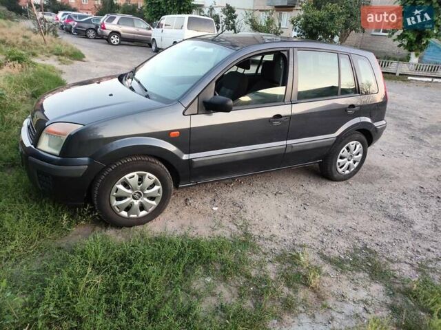 Форд Фьюжн 2007 в Виннице на Automoto.ua Серый Форд Фьюжн, объемом двигателя 1.39 л и пробегом 165 тыс. км за 4800 $, фото 1 на Automoto.ua