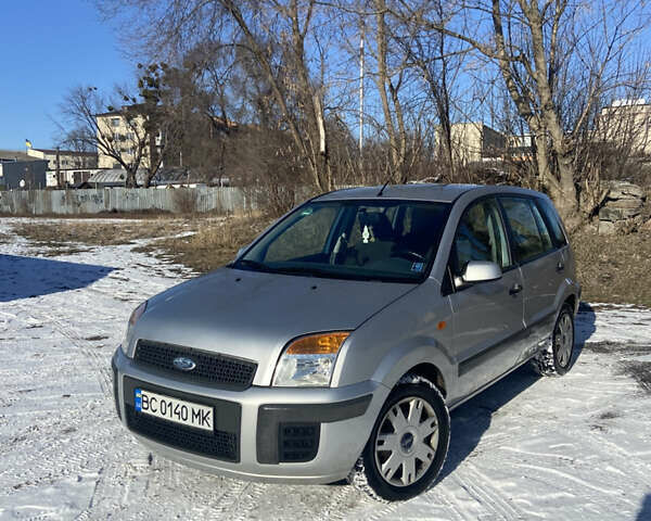 Сірий Форд Фьюжен, об'ємом двигуна 1.4 л та пробігом 210 тис. км за 4000 $, фото 1 на Automoto.ua