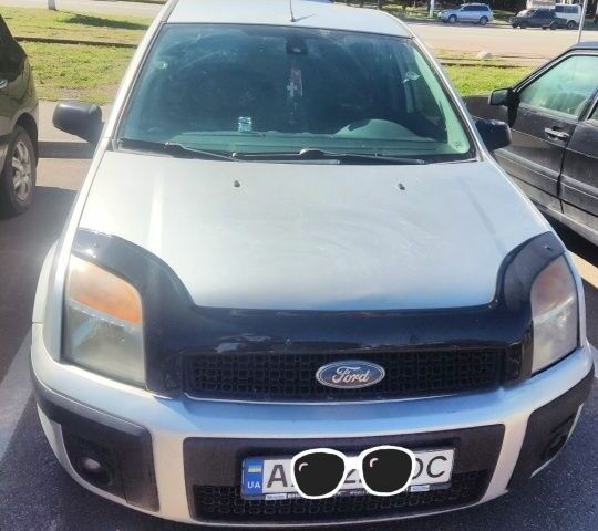 Сірий Форд Фьюжен, об'ємом двигуна 1.6 л та пробігом 232 тис. км за 3500 $, фото 1 на Automoto.ua