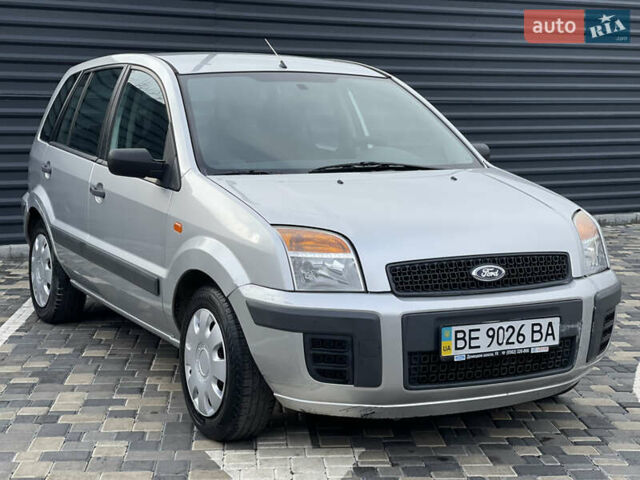 Сірий Форд Фьюжен, об'ємом двигуна 1.4 л та пробігом 133 тис. км за 3700 $, фото 1 на Automoto.ua