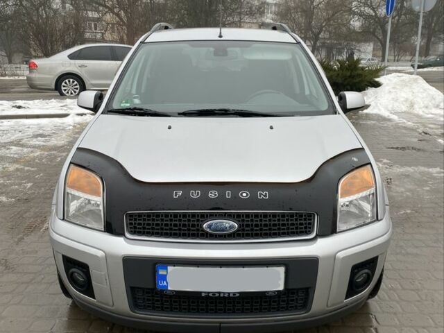 Серый Форд Фьюжн, объемом двигателя 1.6 л и пробегом 2 тыс. км за 5800 $, фото 1 на Automoto.ua