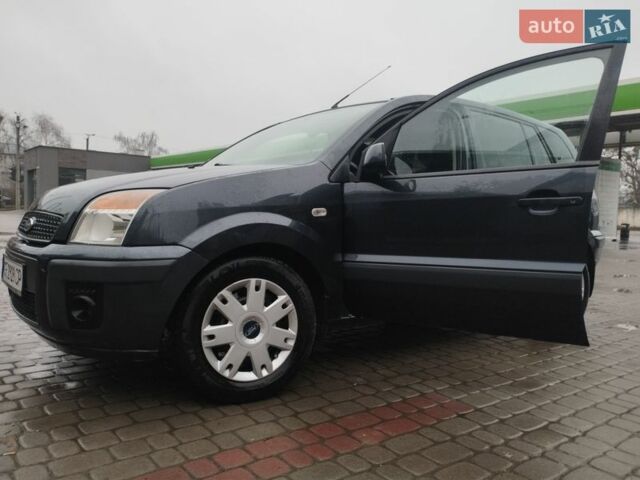 Серый Форд Фьюжн, объемом двигателя 1.4 л и пробегом 304 тыс. км за 4000 $, фото 1 на Automoto.ua