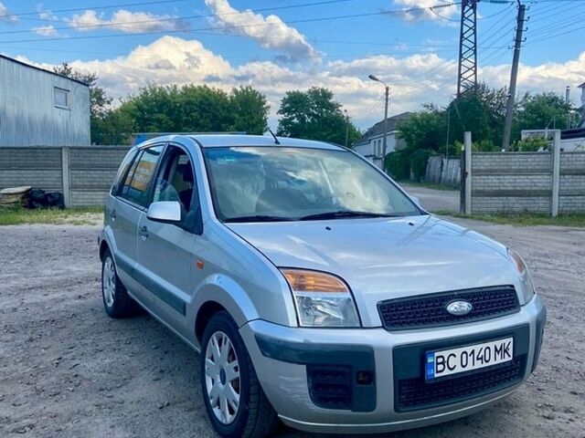 Серый Форд Фьюжн, объемом двигателя 1.4 л и пробегом 273 тыс. км за 3700 $, фото 1 на Automoto.ua
