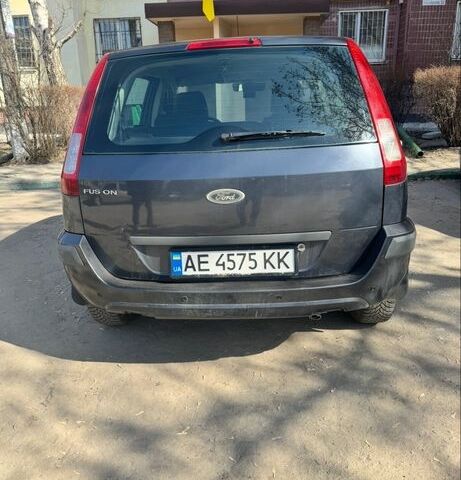 Серый Форд Фьюжн, объемом двигателя 1.4 л и пробегом 170 тыс. км за 5500 $, фото 1 на Automoto.ua